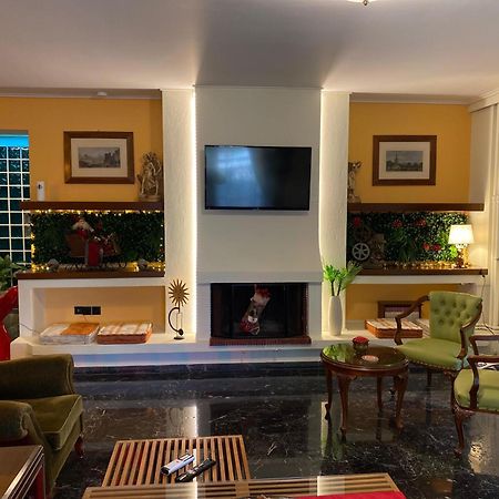 Sarakin'S Mansion Luxury Retreat Apartment เอเธนส์ ภายนอก รูปภาพ